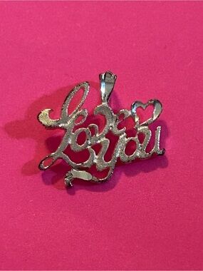 Silver Script 'Love You' Pendant